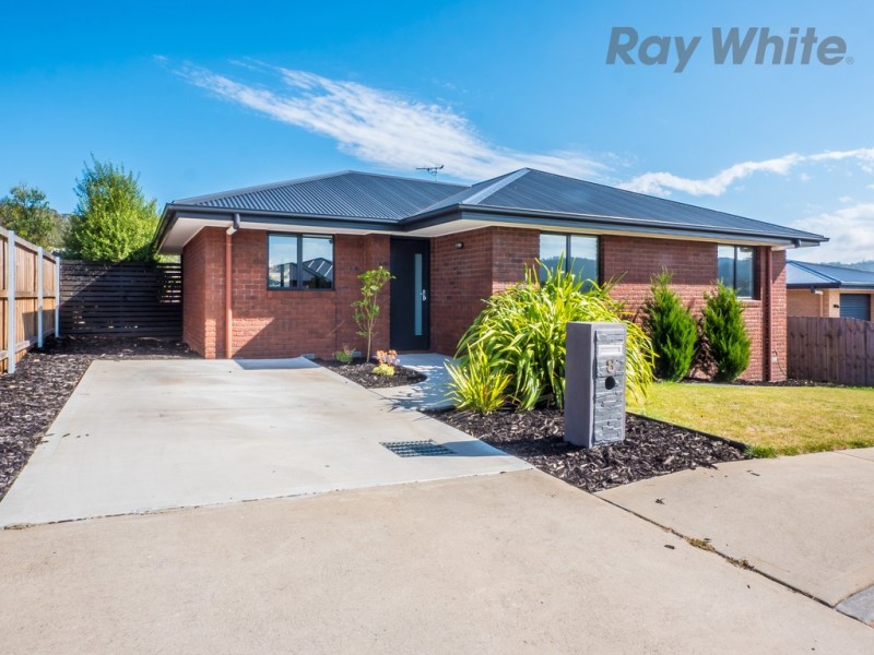 8 Fielder Lane, Howrah TAS 7018