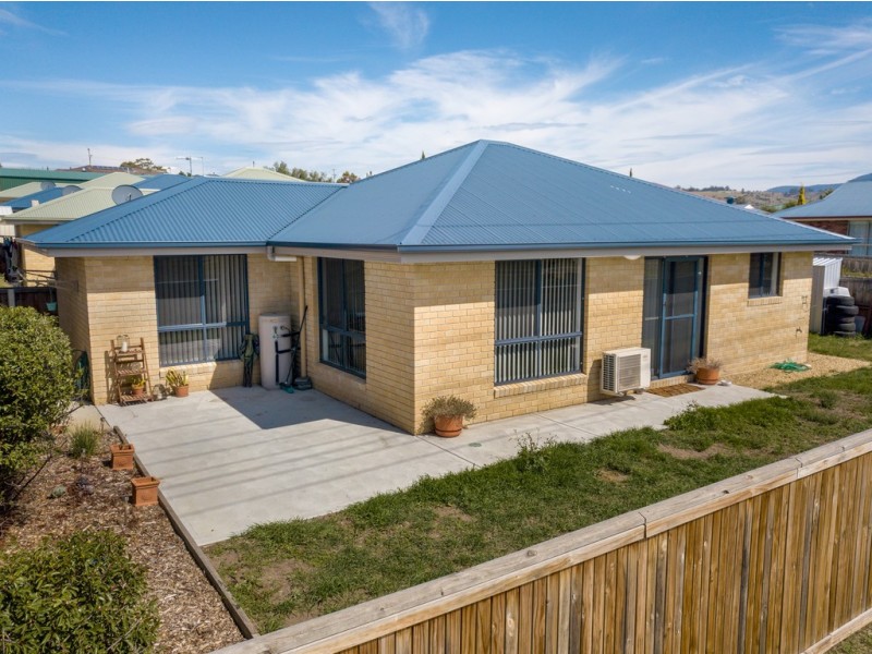 1/40 Racecourse Road, Brighton TAS 7030