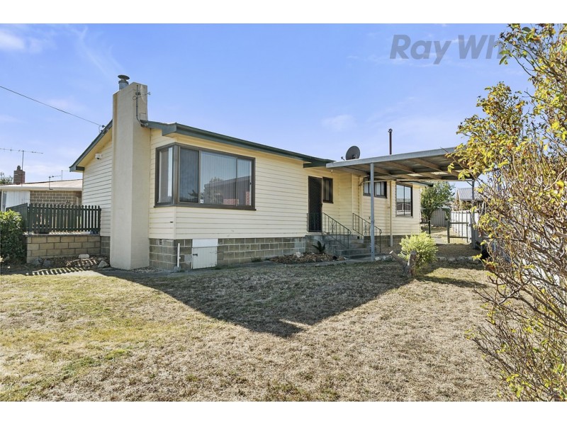 8 Walker Crescent, New Norfolk TAS 7140