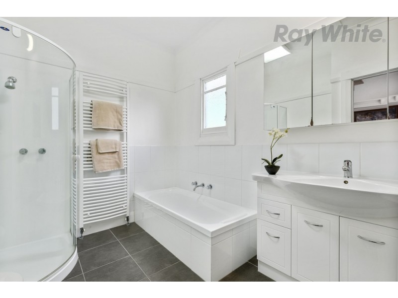 151 Augusta Road, Lenah Valley TAS 7008
