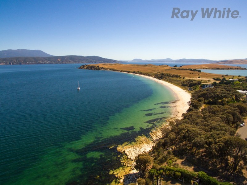 23 Bangor Road, Opossum Bay TAS 7023
