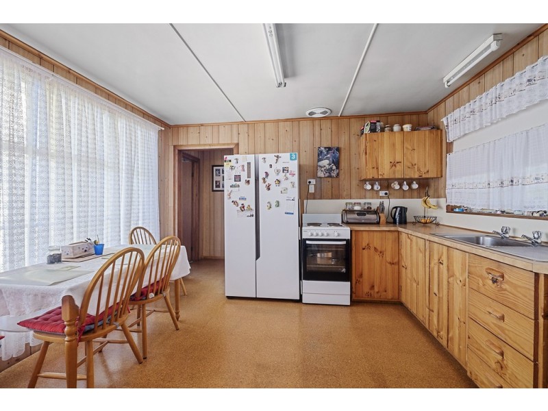 5 Tasman Highway, Swansea TAS 7190