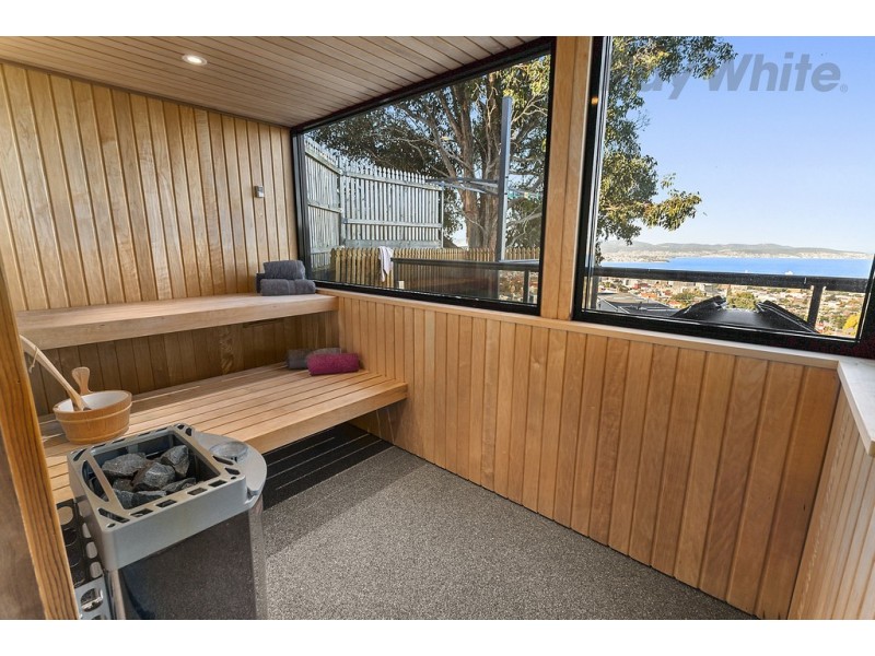 2 Tennyson Court, West Hobart TAS 7000