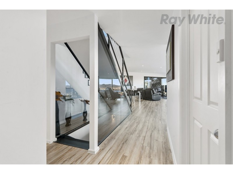 2 Tennyson Court, West Hobart TAS 7000