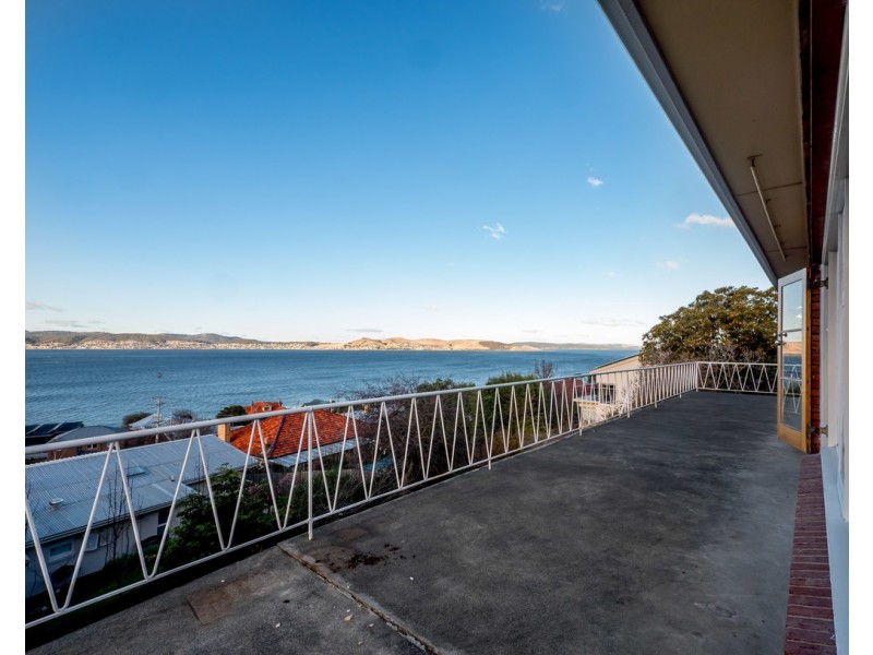 3 Portland Place, Sandy Bay TAS 7005