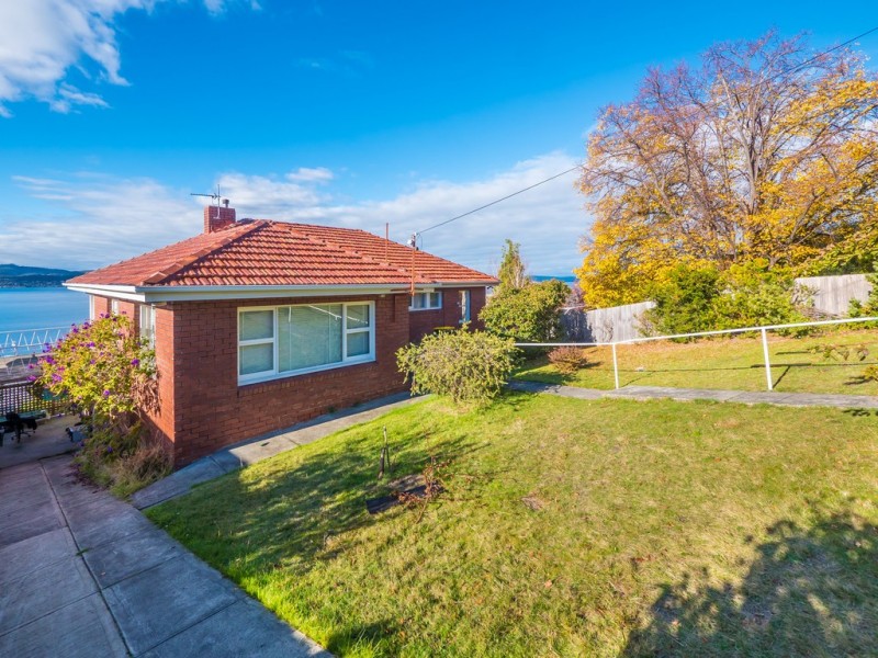 3 Portland Place, Sandy Bay TAS 7005