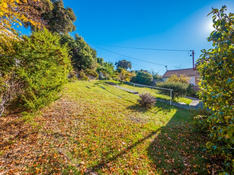 3 Portland Place, Sandy Bay TAS 7005