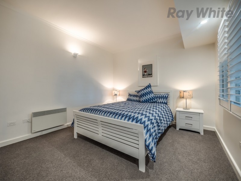 15 Heathcombe Crescent, Sandy Bay TAS 7005
