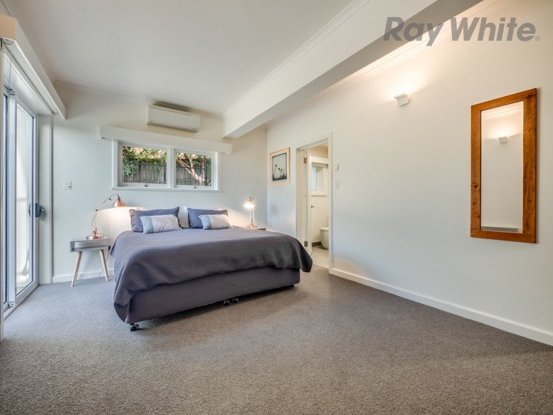 15 Heathcombe Crescent, Sandy Bay TAS 7005