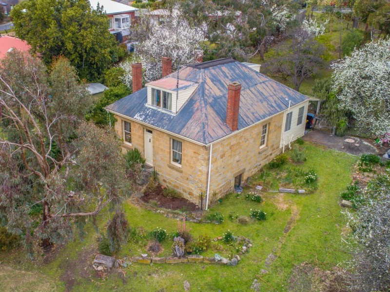 3 Hillside Cres, West Hobart TAS 7000