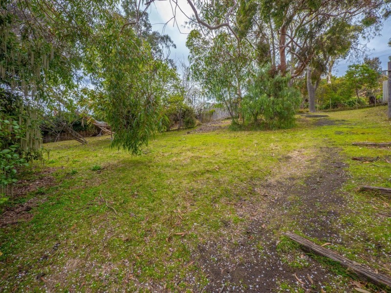 3 Hillside Cres, West Hobart TAS 7000