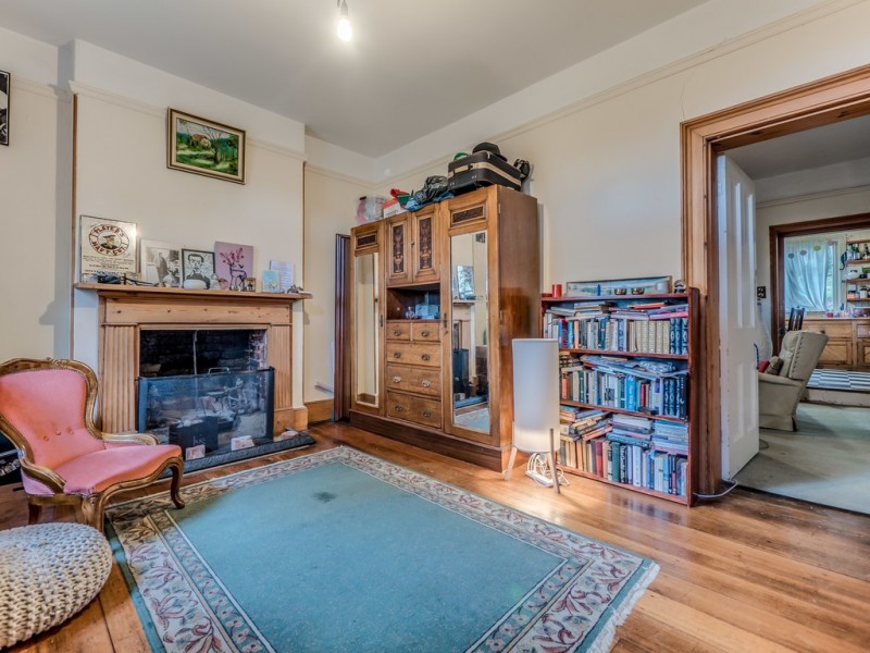 3 Hillside Cres, West Hobart TAS 7000