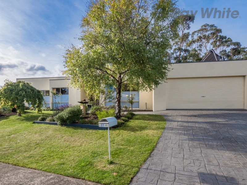 27 Weemala Court, Mount Nelson TAS 7007