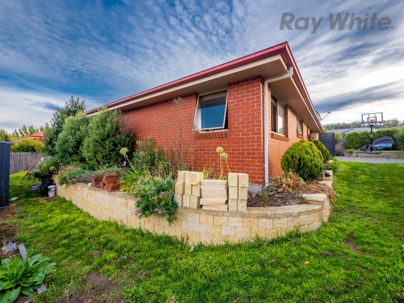 4 Glebe Hill Road, Howrah TAS 7018