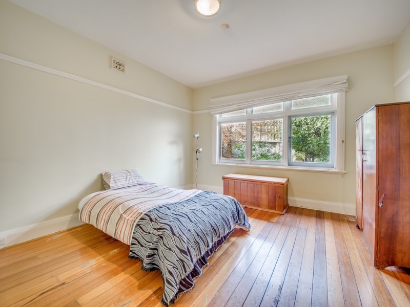 87 Augusta Road, Lenah Valley TAS 7008