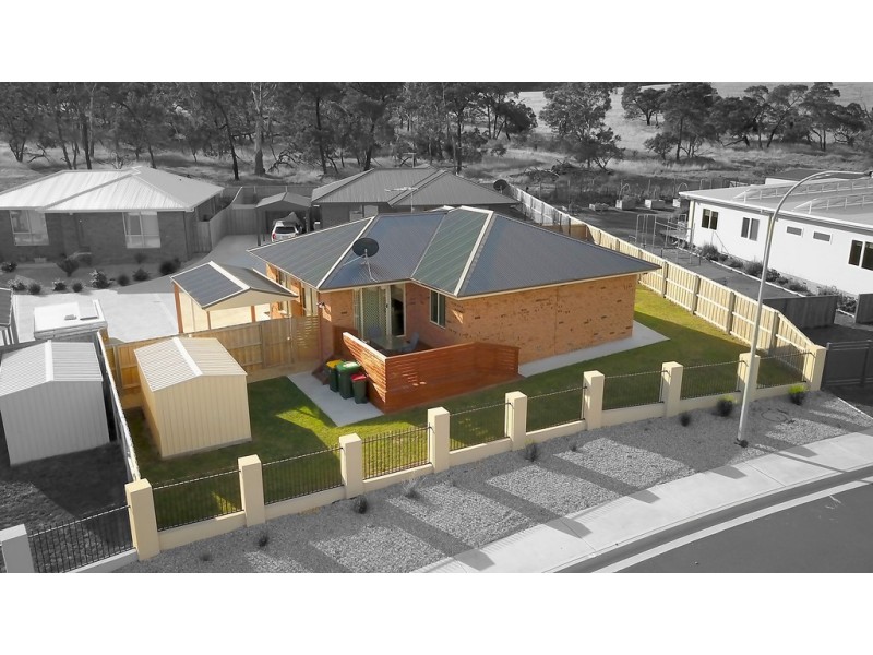 2/40 Mariah Crescent, Oakdowns TAS 7019