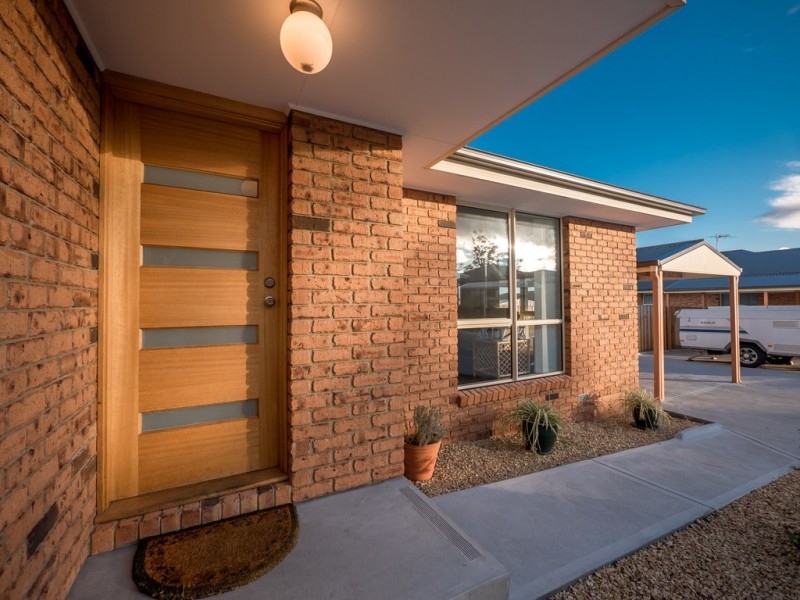 2/40 Mariah Crescent, Oakdowns TAS 7019
