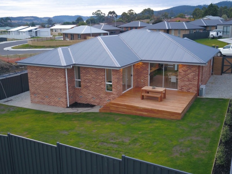 4 Loch Way, Oakdowns TAS 7019