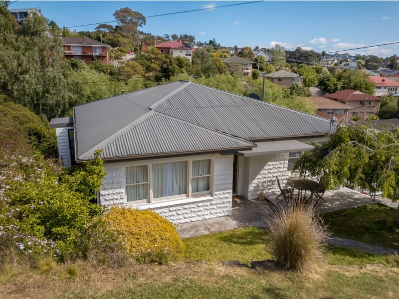 23 Rossendell Avenue, West Hobart TAS 7000