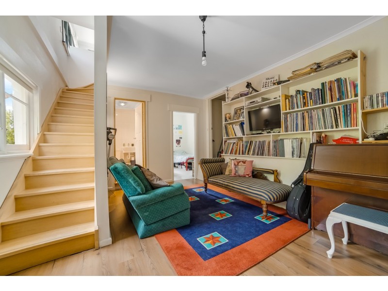 23 Rossendell Avenue, West Hobart TAS 7000
