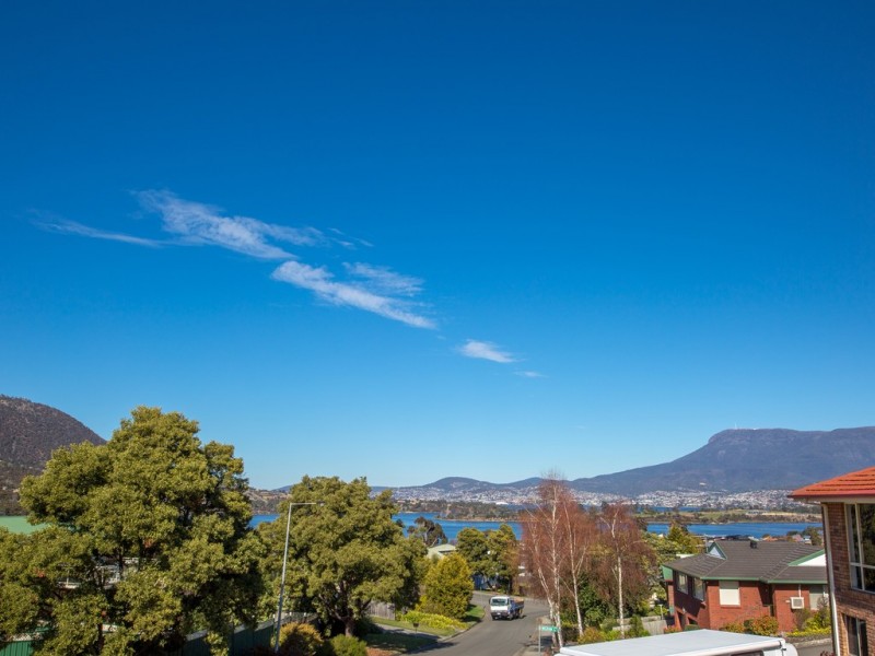 1/36 Shelmore Drive, Old Beach TAS 7017