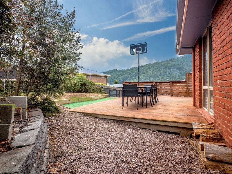 10 Joshua Street, Mornington TAS 7018