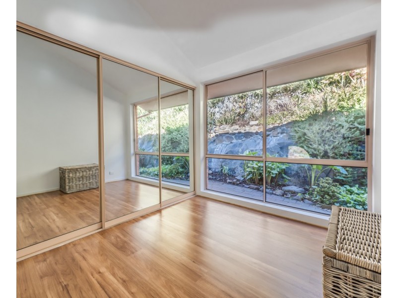2/69C Olinda Grove, Mount Nelson TAS 7007