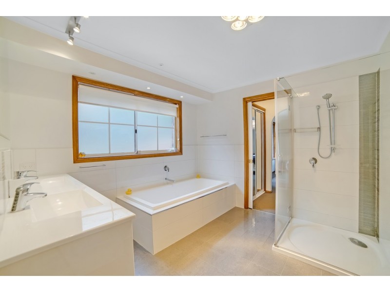 2 McLean Court, Rosetta TAS 7010