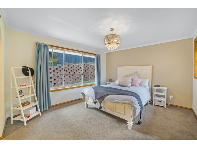 2 McLean Court, Rosetta TAS 7010