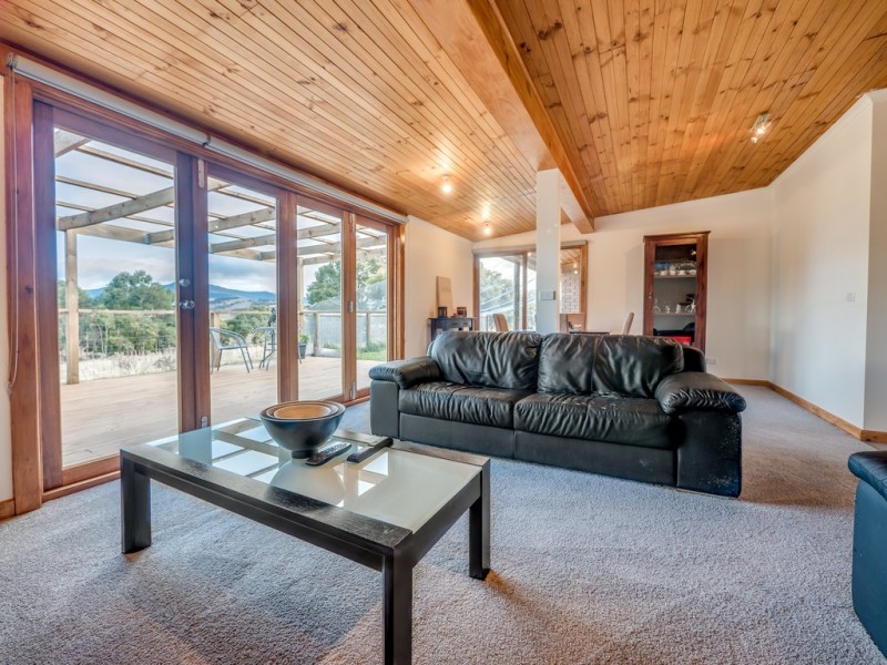 8 Redside Drive, Brighton TAS 7030