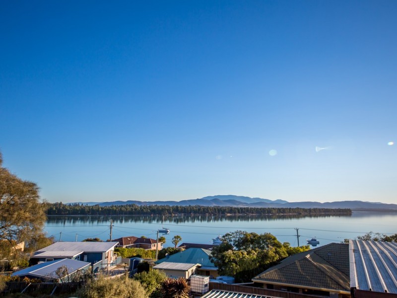 11 Hurst Street, Lewisham TAS 7173