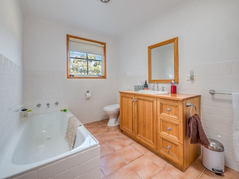 29 Stringybark Road, Bonnet Hill TAS 7053