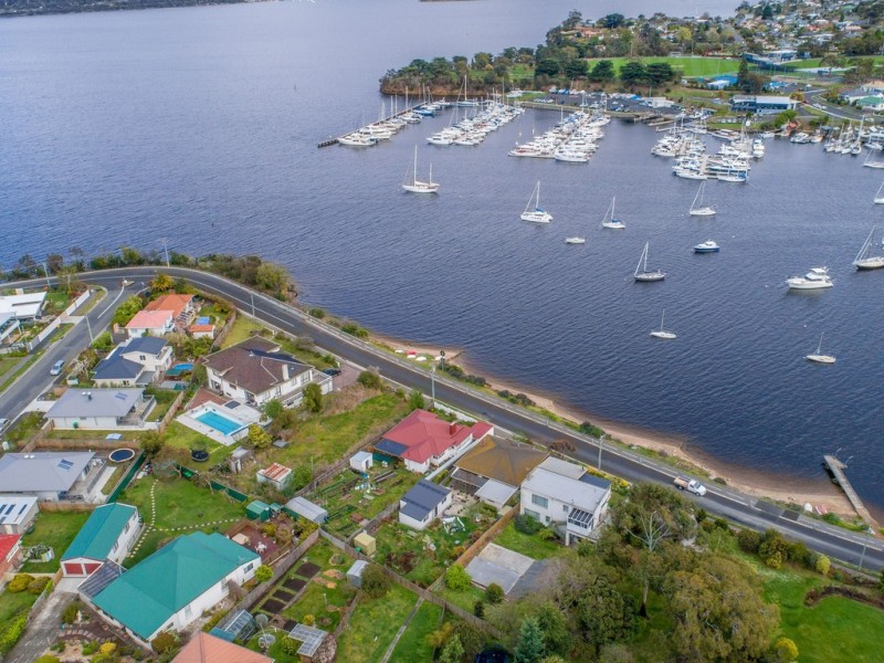 59 Esplanade, Lindisfarne TAS 7015