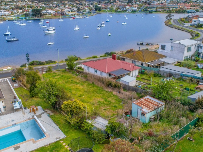 59 Esplanade, Lindisfarne TAS 7015