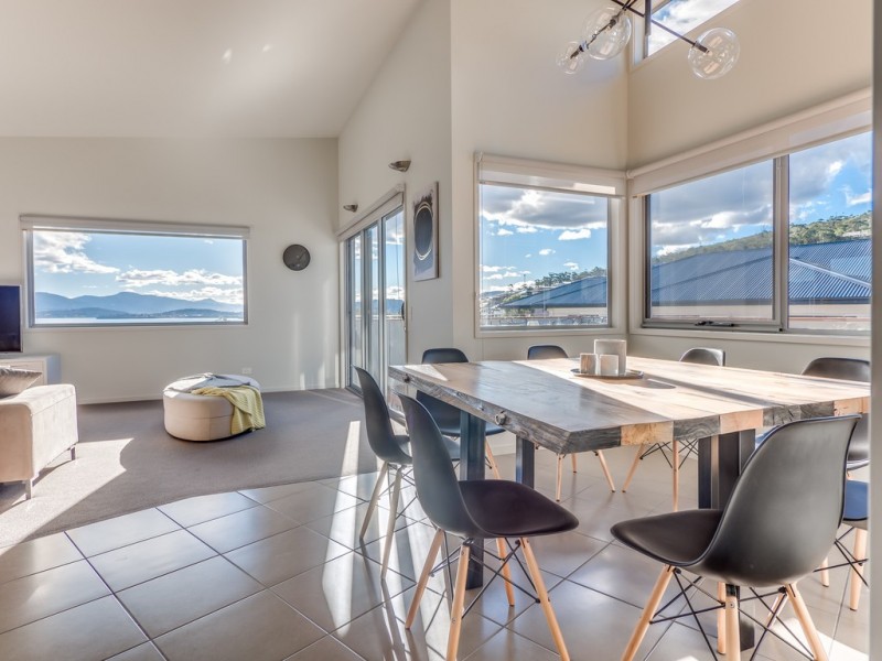 1/651 Oceana Drive, Tranmere TAS 7018