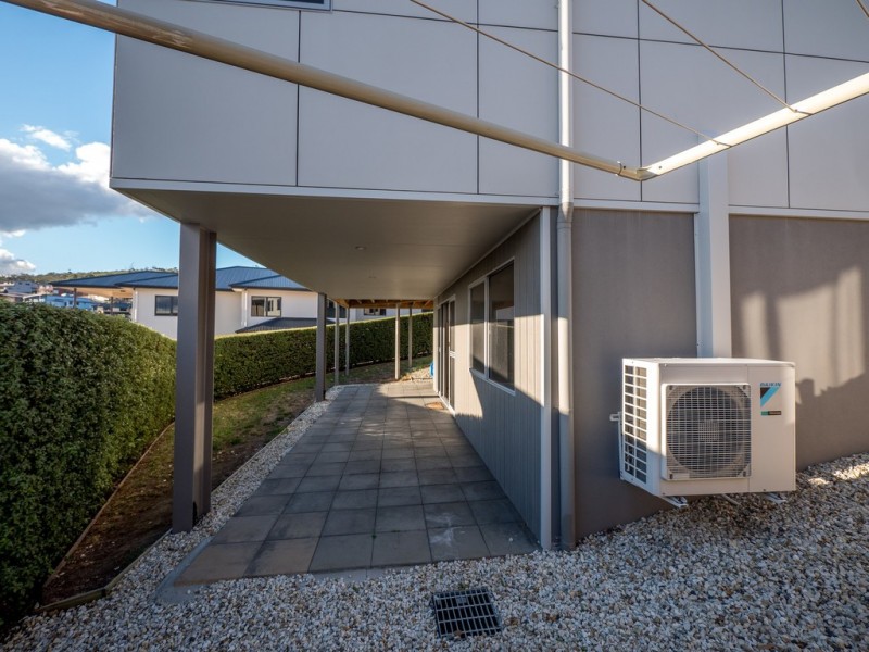1/651 Oceana Drive, Tranmere TAS 7018