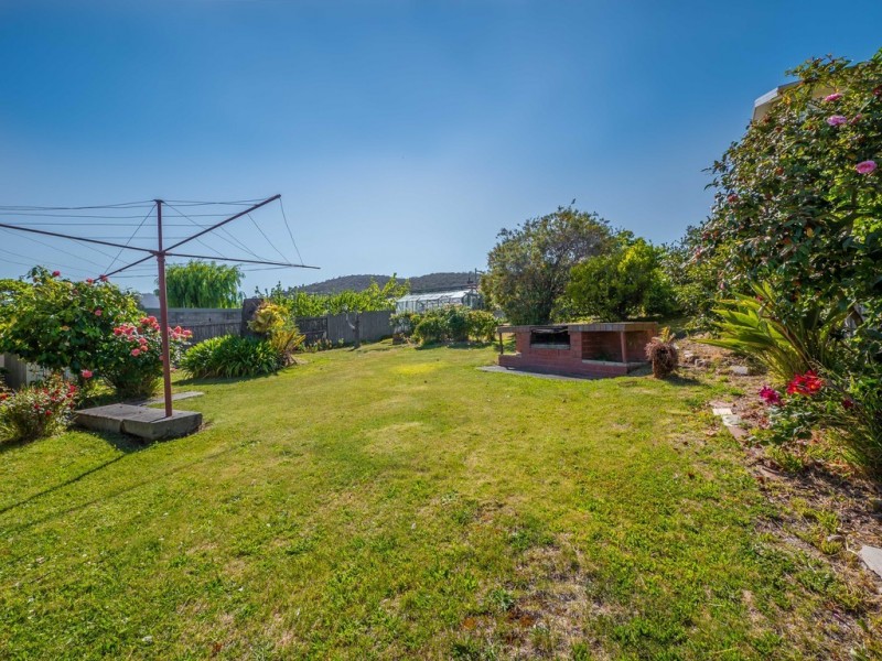 16 Topham Street, Rose Bay TAS 7015