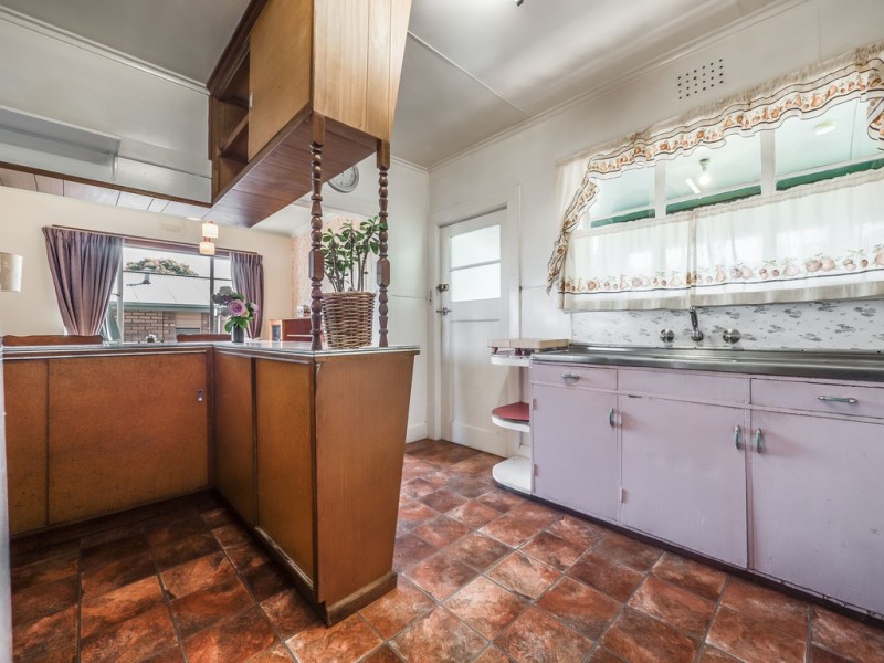 16 Topham Street, Rose Bay TAS 7015