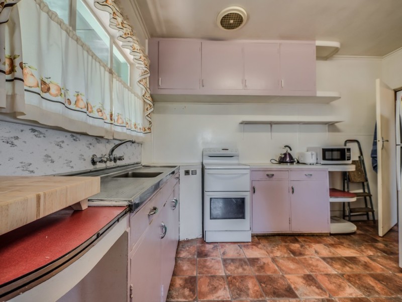 16 Topham Street, Rose Bay TAS 7015