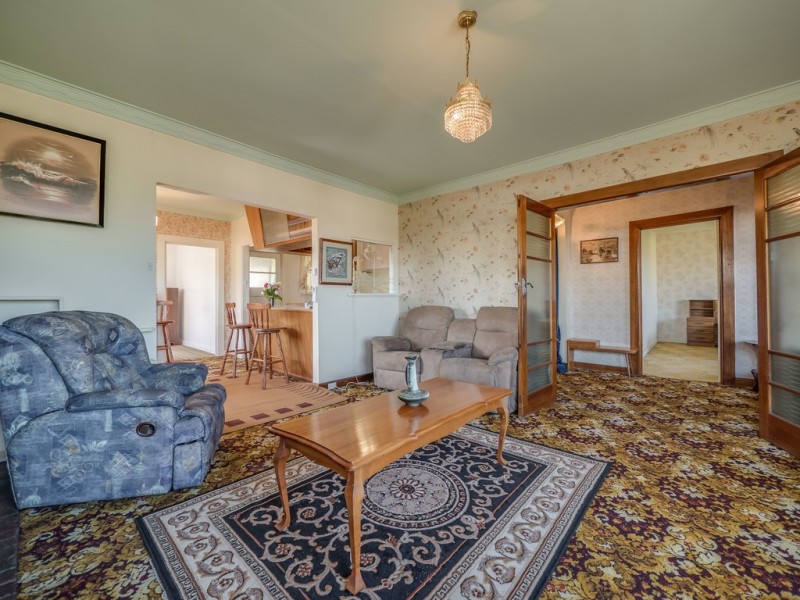 16 Topham Street, Rose Bay TAS 7015