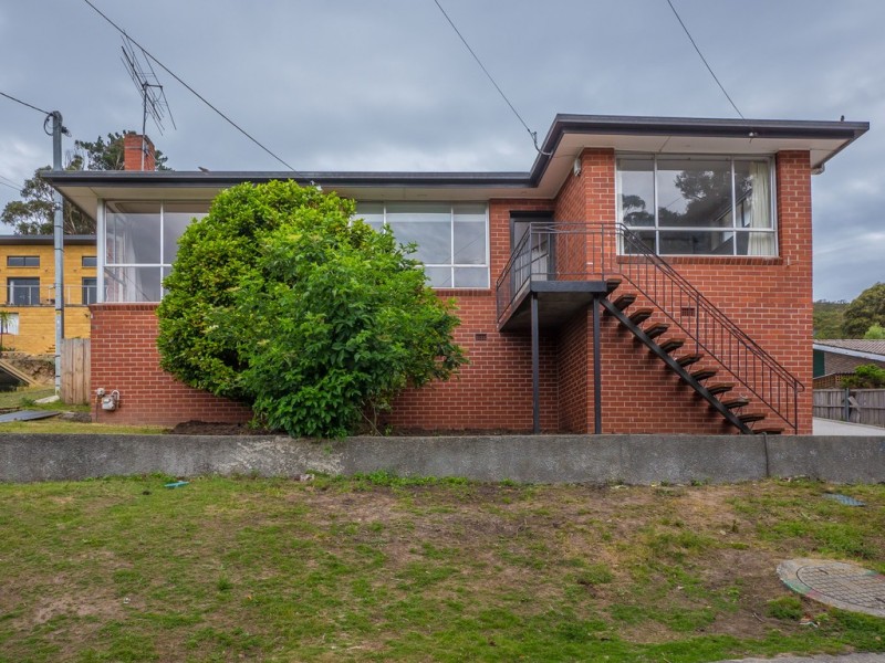 70 Brushy Creek Road, Lenah Valley TAS 7008