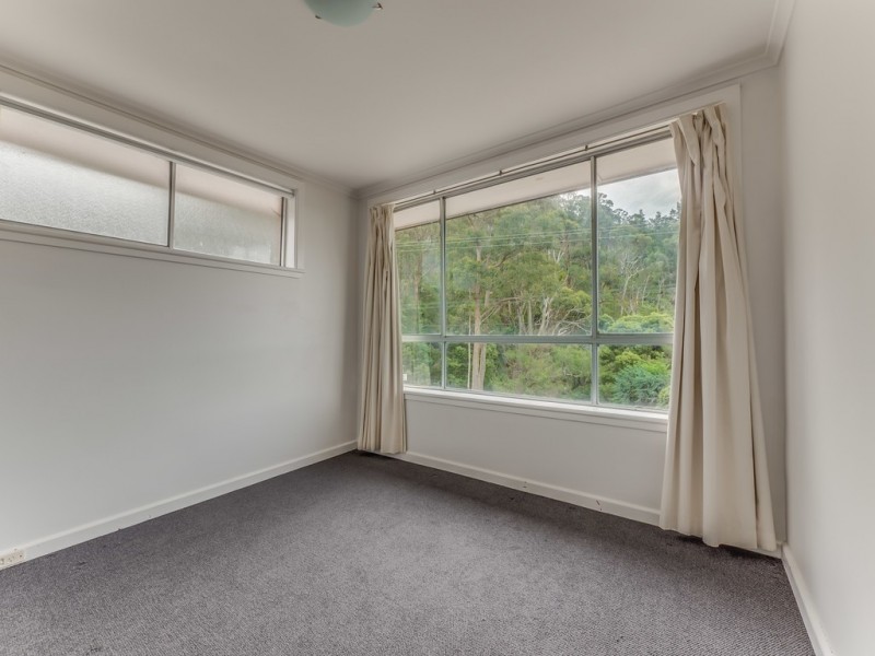 70 Brushy Creek Road, Lenah Valley TAS 7008