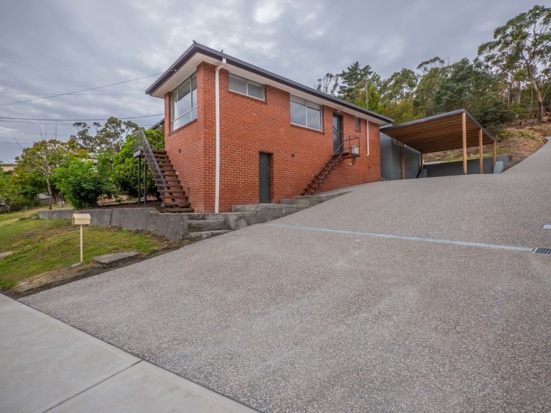 70 Brushy Creek Road, Lenah Valley TAS 7008