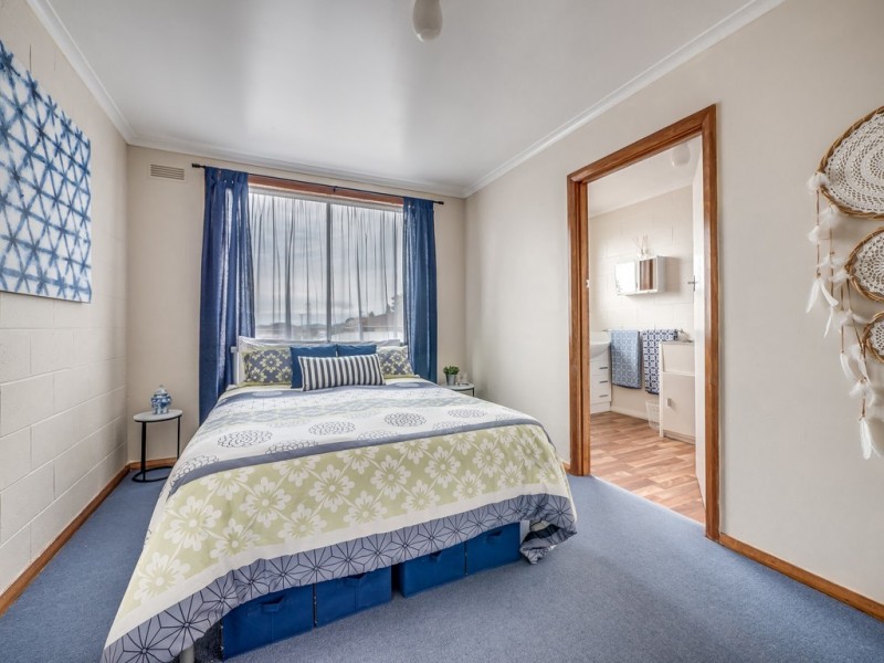 2/2 Nelis Court, Lutana TAS 7009