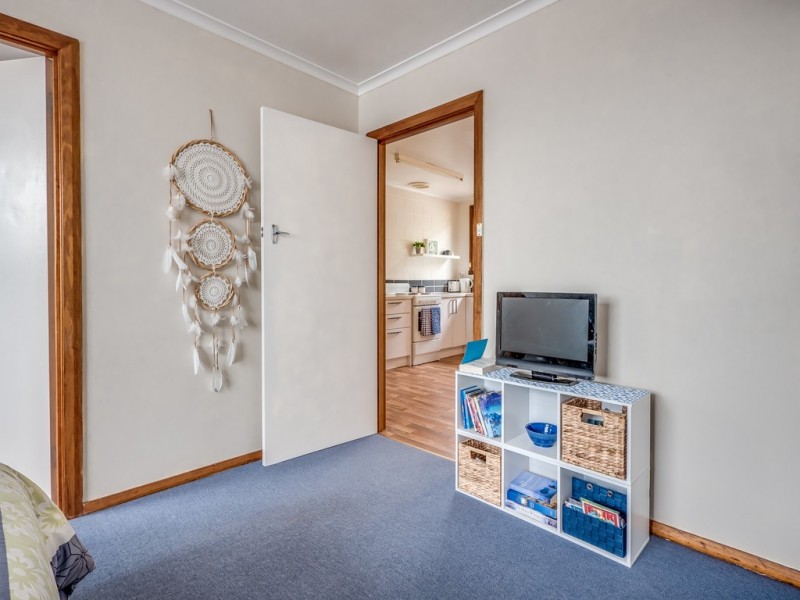 2/2 Nelis Court, Lutana TAS 7009