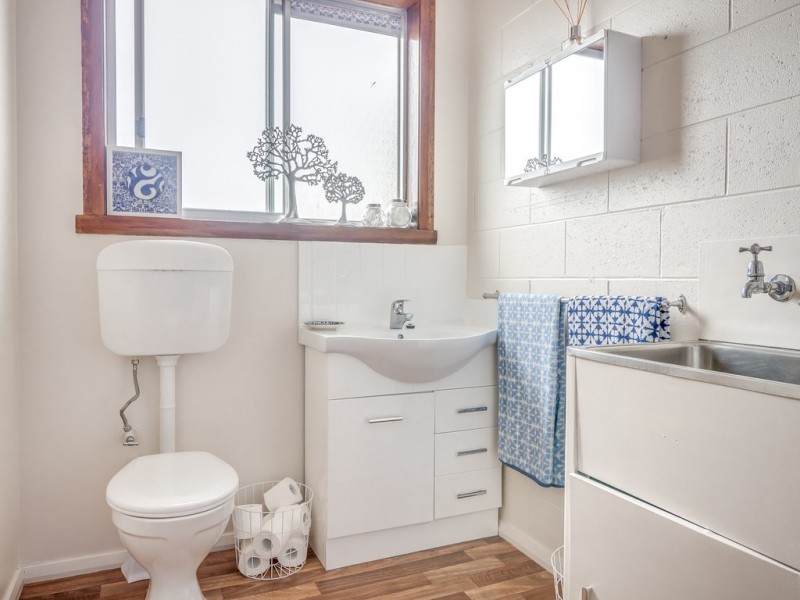 2/2 Nelis Court, Lutana TAS 7009