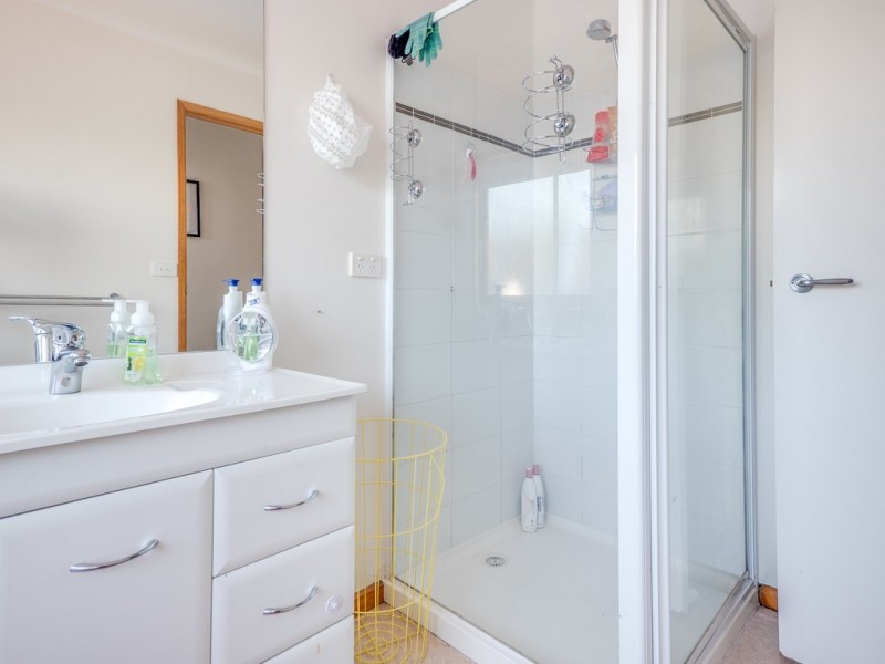 1/2 Kernot Close, Oakdowns TAS 7019