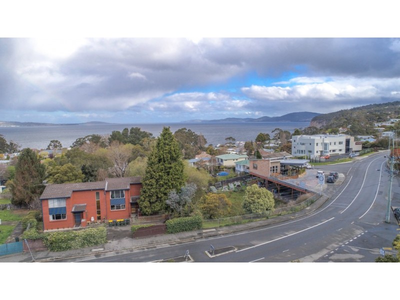 195 Channel Highway, Taroona TAS 7053
