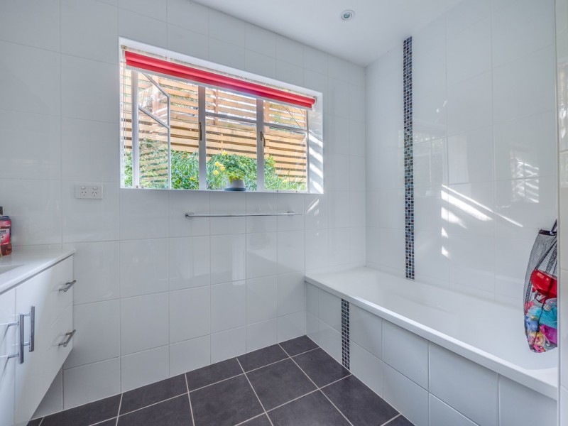 195 Channel Highway, Taroona TAS 7053