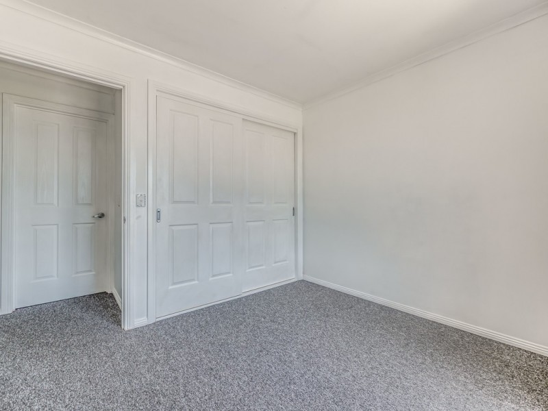 100 Oakdowns Parade, Oakdowns TAS 7019